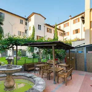 Archi Rossi Albergue