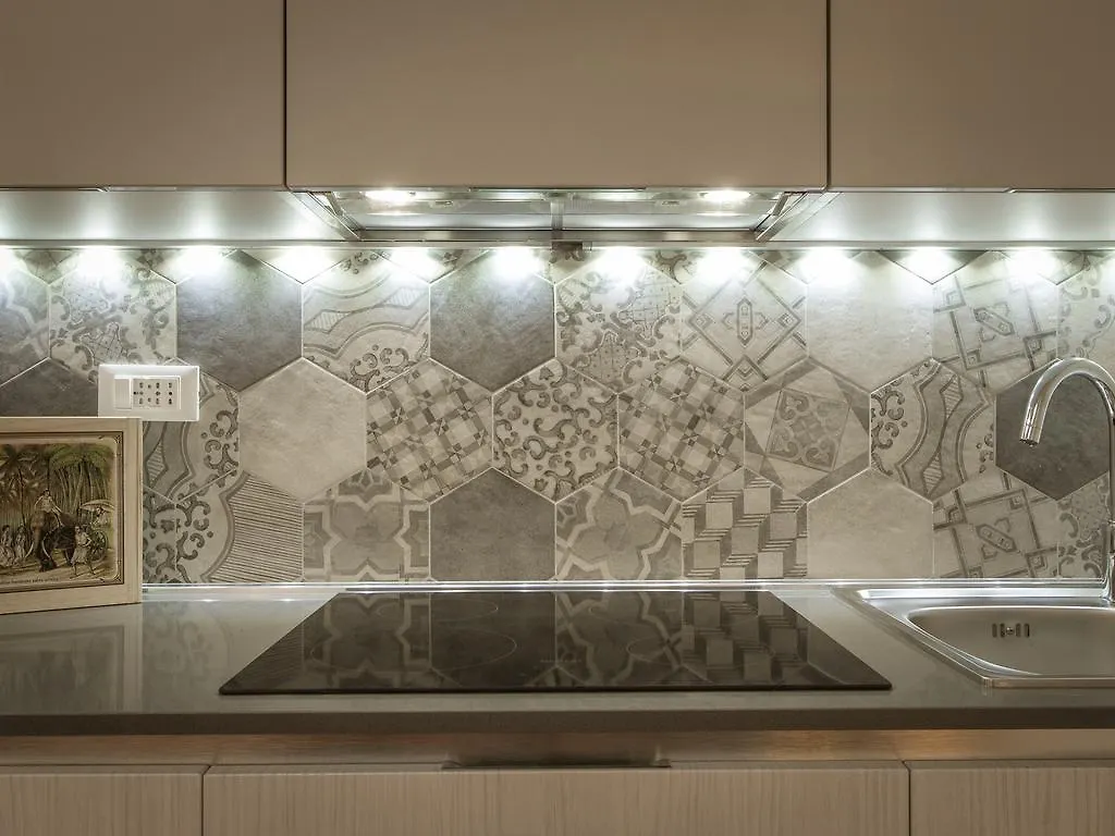 San Lorenzo Market Suite Florencie 0*,