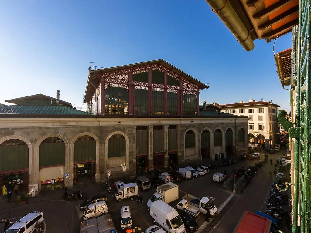 San Lorenzo Market Suite Florence